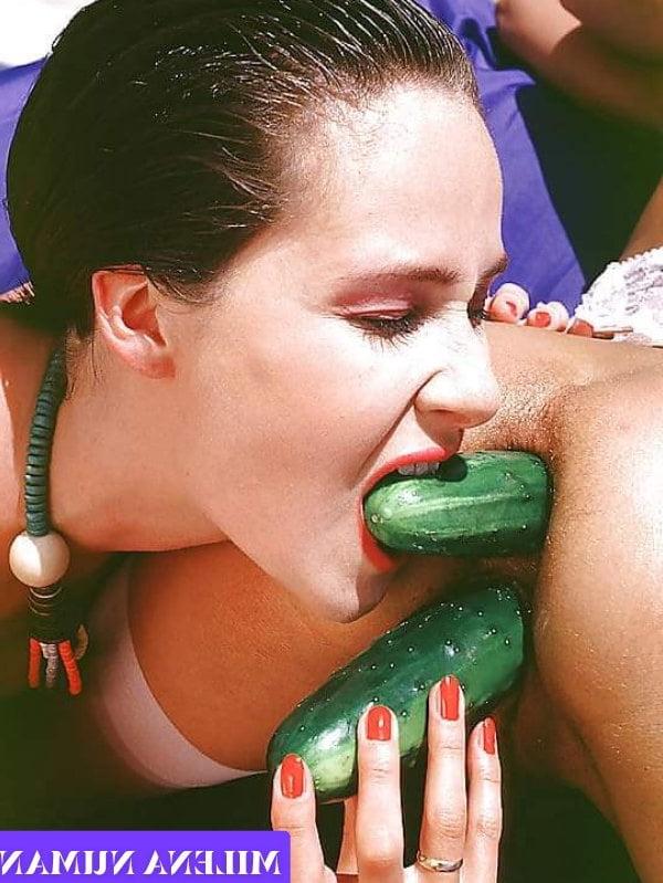 25P CLASSIC LESBIANS 2