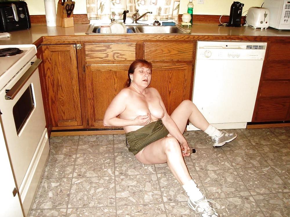 11P Hot in the Kitchen