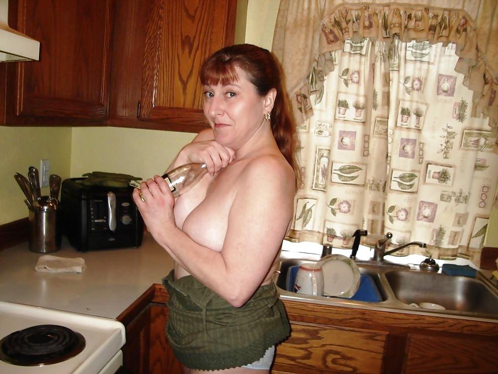 11P Hot in the Kitchen
