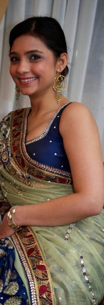 7P Desi Indian Paki Cleavage Part 9