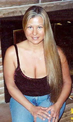 25P Blonde Hair BigBoob Wife