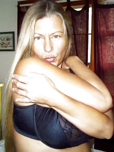 25P Blonde Hair BigBoob Wife