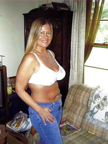 25P Blonde Hair BigBoob Wife