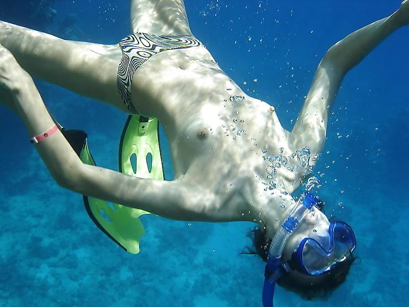 25P Underwater fun