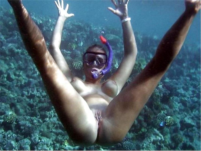 25P Underwater fun