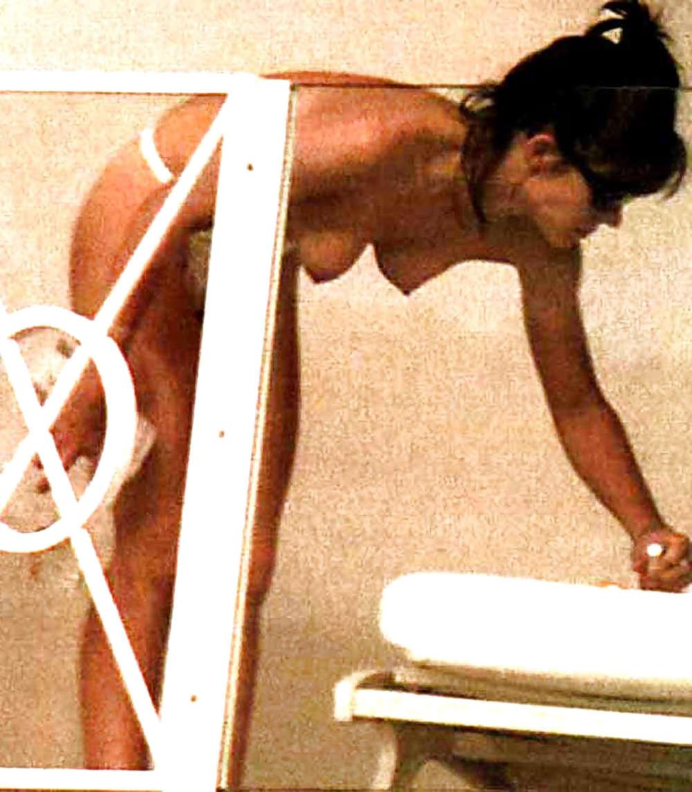 13P Elizabeth hurley nude post by tintop