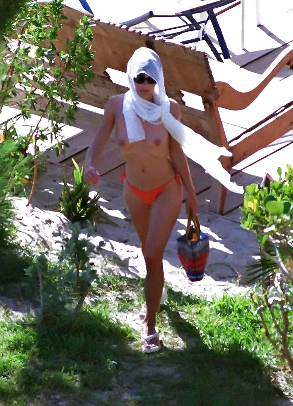 13P Elizabeth hurley nude post by tintop