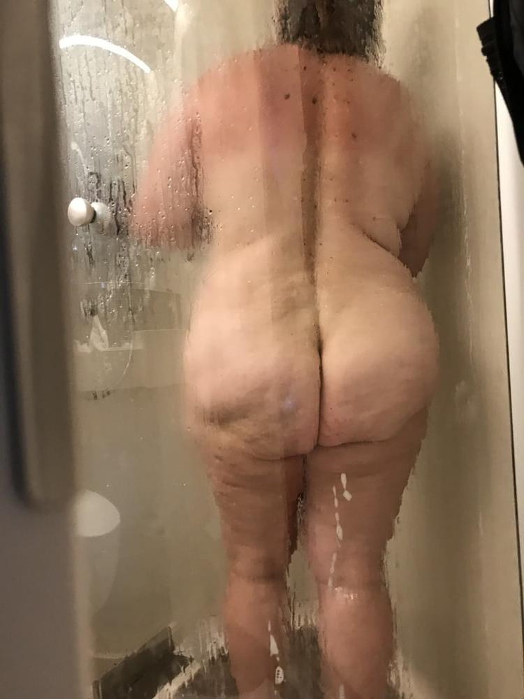 21P Mature mix 12 Shower extravaganza!