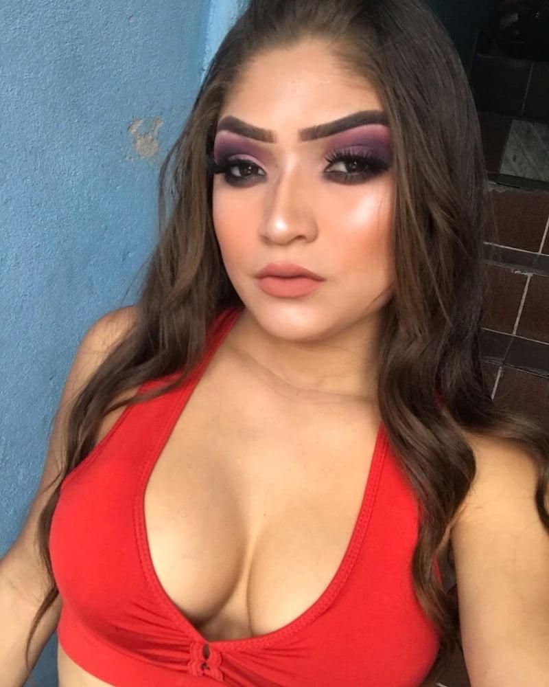25P Makeup fetish 65