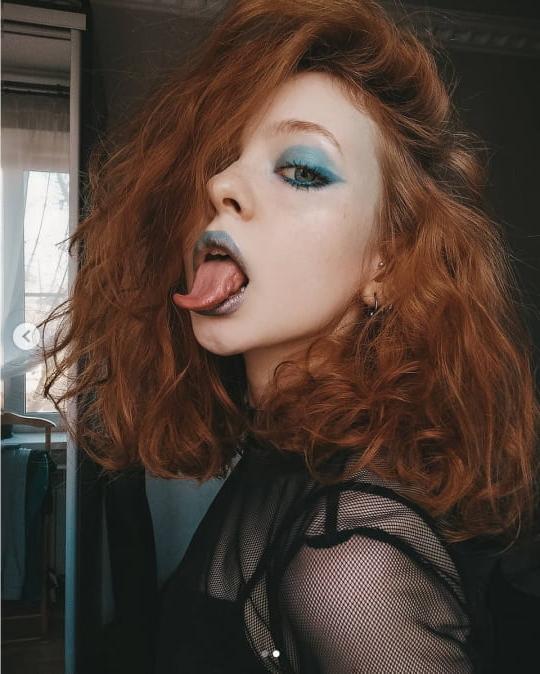 25P Makeup fetish 65