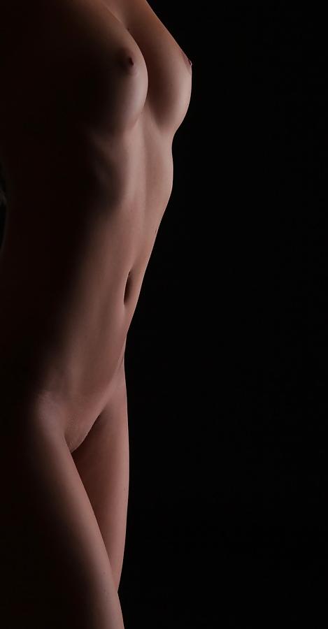16P Danish nude model girl showing of her amazing body..!!