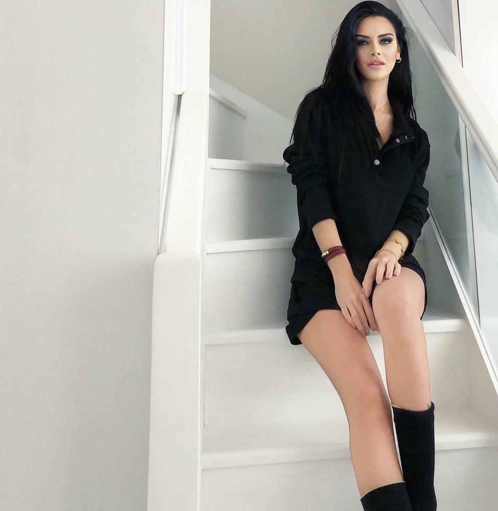 16P Turkish Instagram Girls 58 Isilay