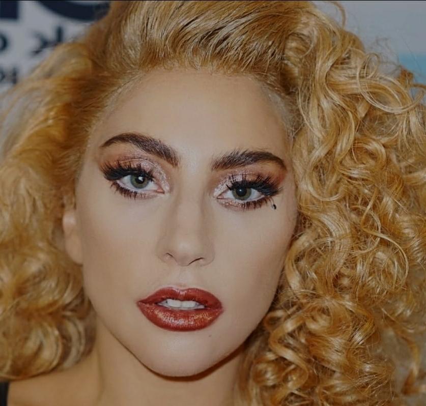 25P CELEBEAUTY  LADY GAGA