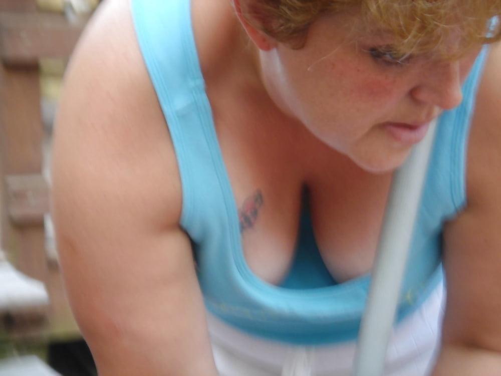 25P Deep Cleavage 04