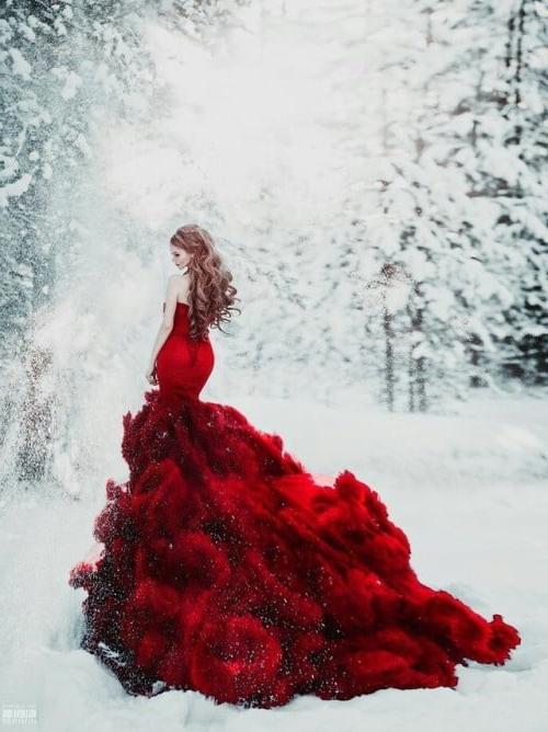 25P Lady in Red 10