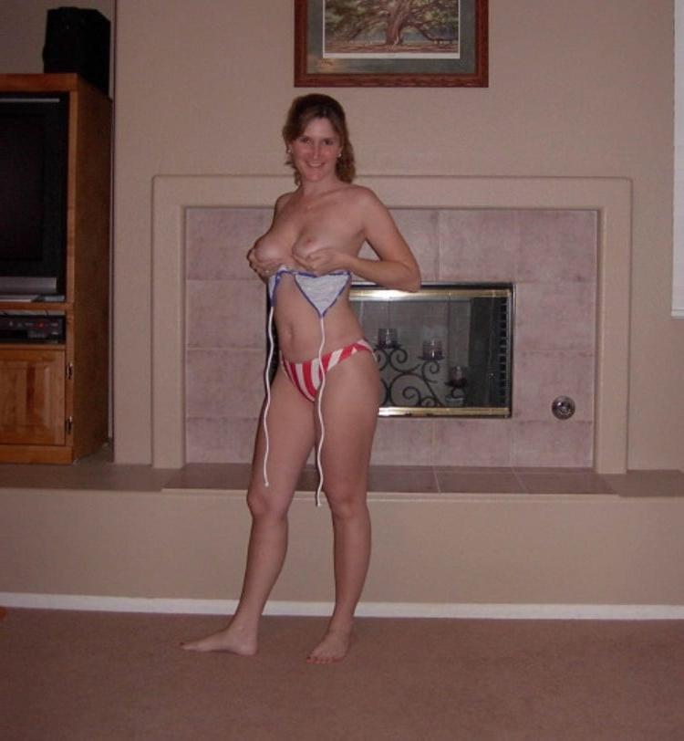 25P Naughty Ladies 027