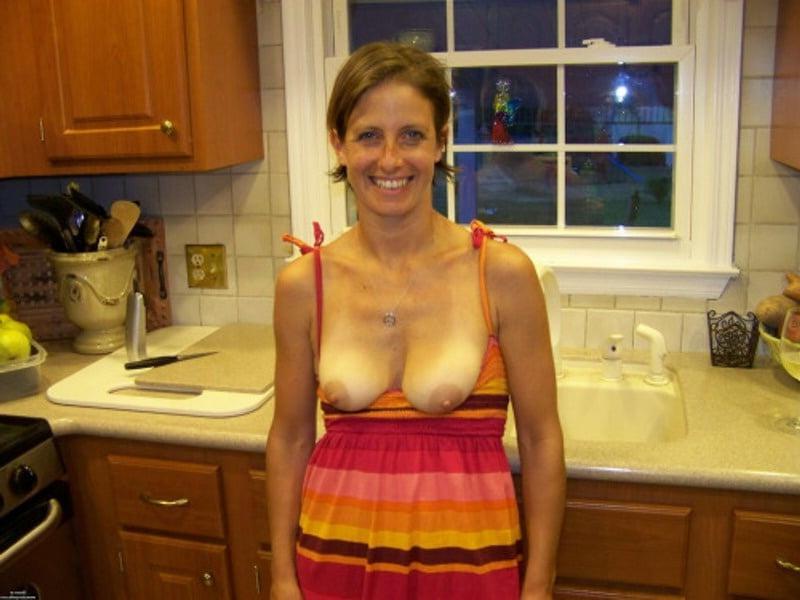 25P Naughty Ladies 027