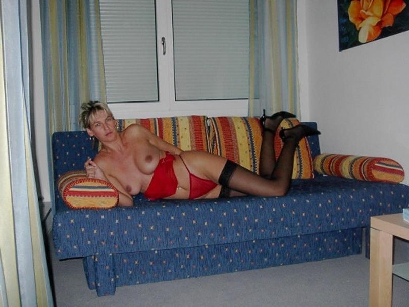 25P Naughty Ladies 028