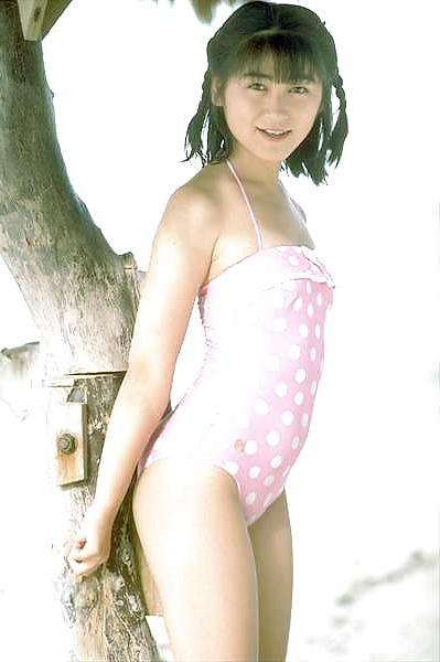 21P Asian girl Aiko exposing her naked body