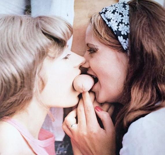 25P Pics I Like 2050 - Retro