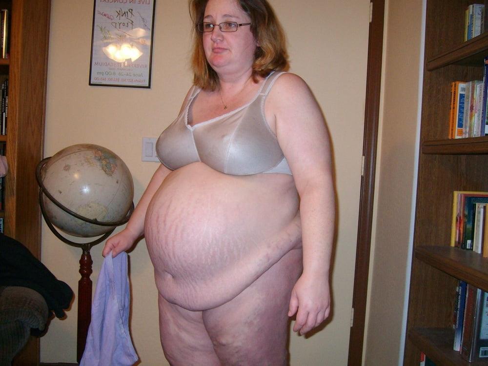 16P 672 - ugly amateur wives - ugly or hot for you?