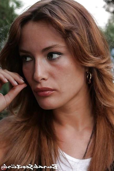 15P Gamze Ozcelik Sexy Turkish Celeb