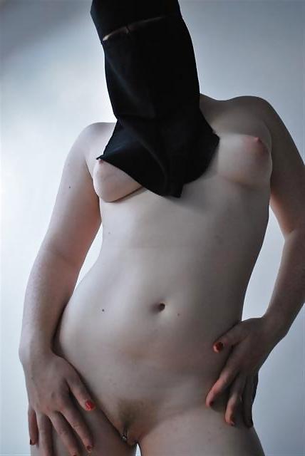 7P Turkish Arab Hijab Girl II