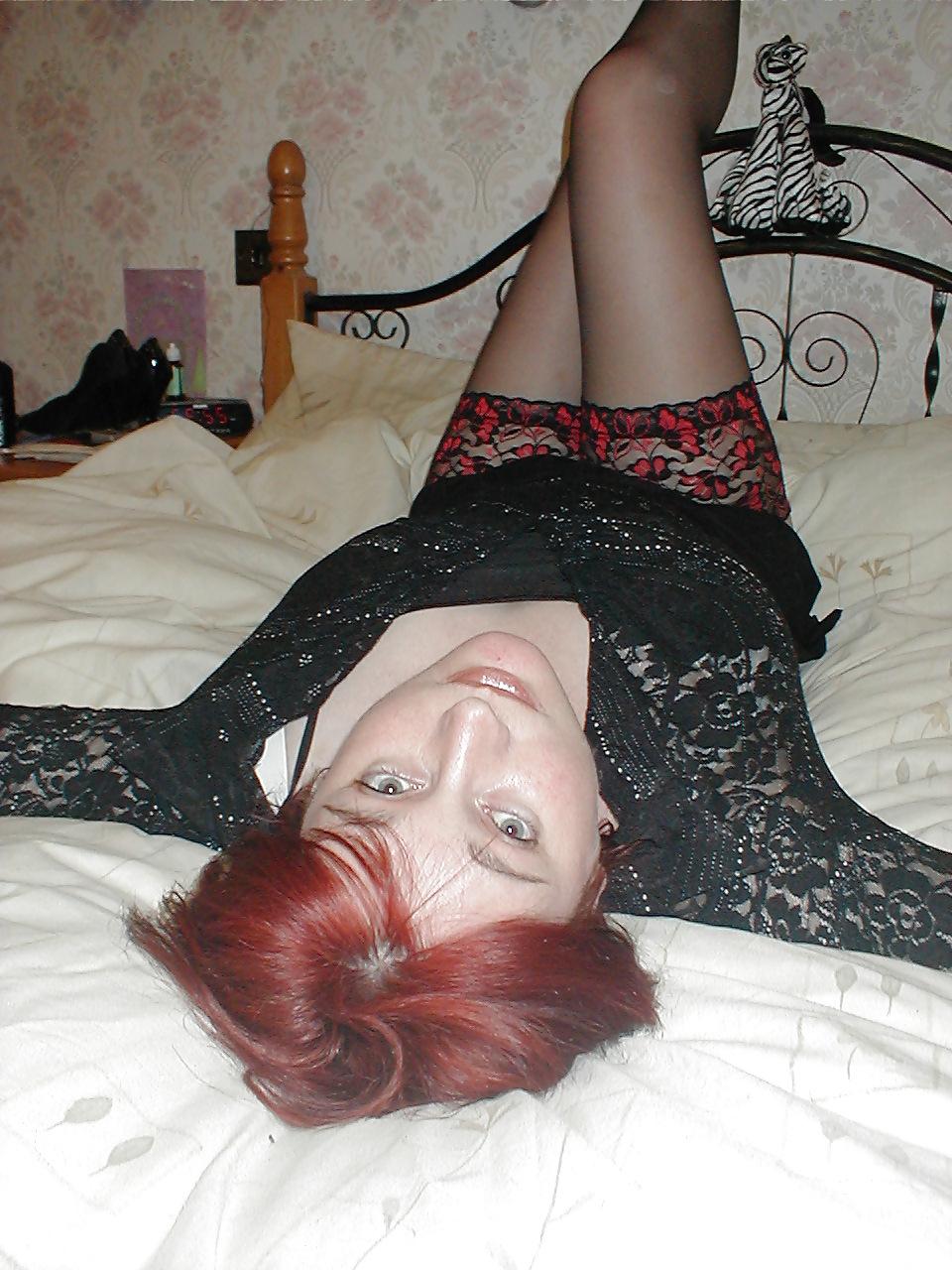 23P Gorgeous milf in stockings