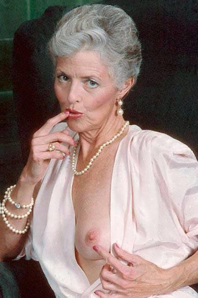 25P Mature  a lady