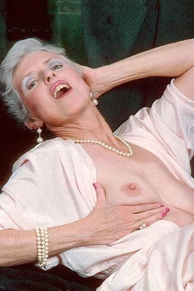 25P Mature  a lady