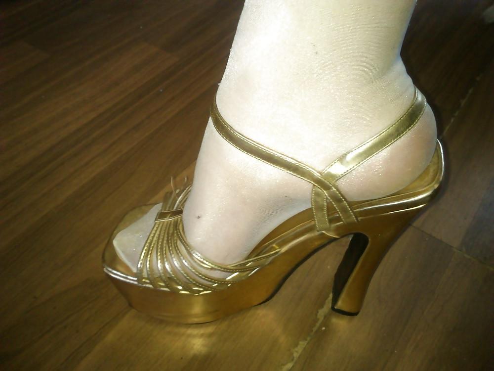 7P Golden heels with nylon