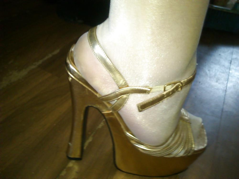 7P Golden heels with nylon