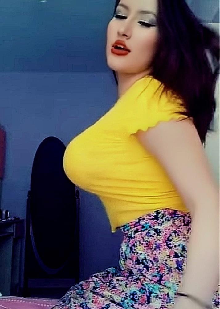 22P Turkish Slut from Istanbul Nazan 28yrs