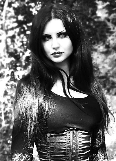 25P Gothic and Alt Girls