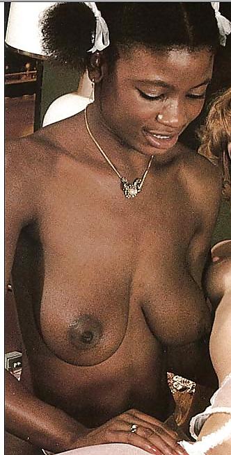 25P Black Nana
