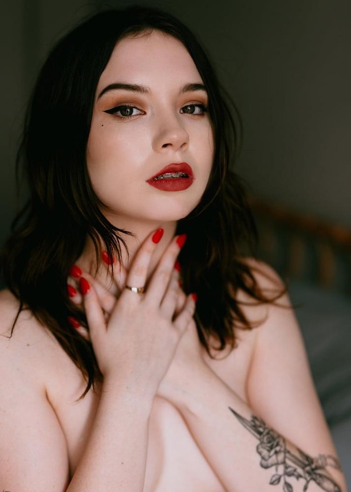 25P Gorgeous Crimson's Perky Nipples