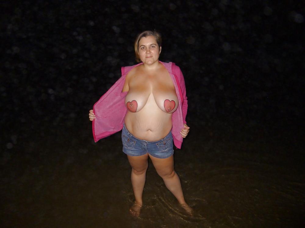14P Bbw at the ocean 