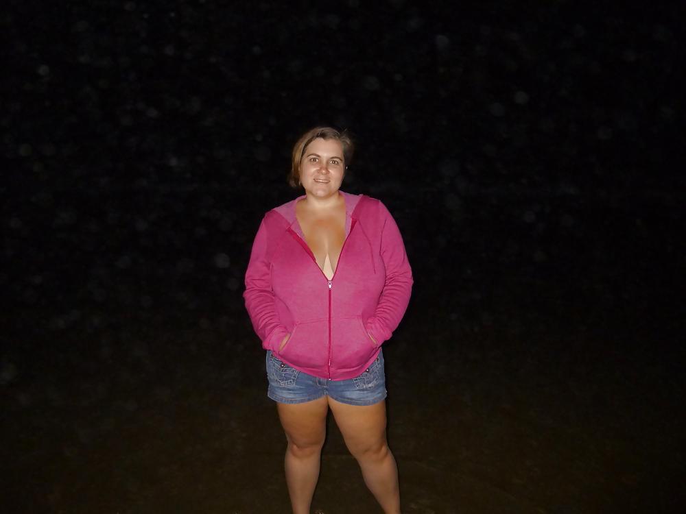 14P Bbw at the ocean 