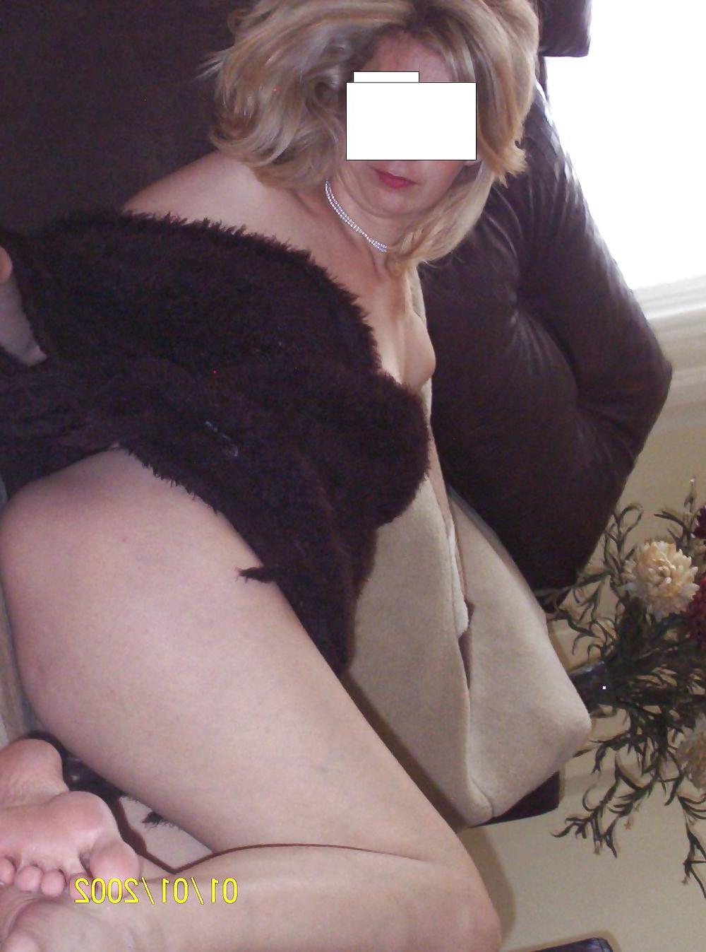 11P Turkish Mature Blonde