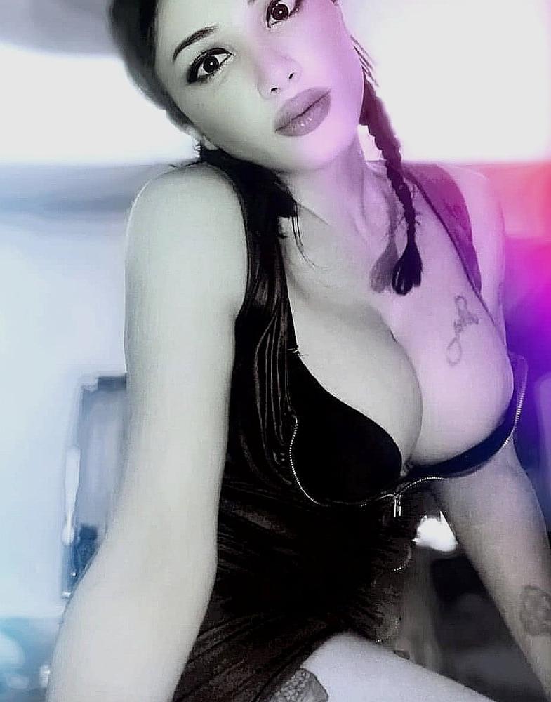 19P Turkish slut Hatun from Izmir 28 yrs.