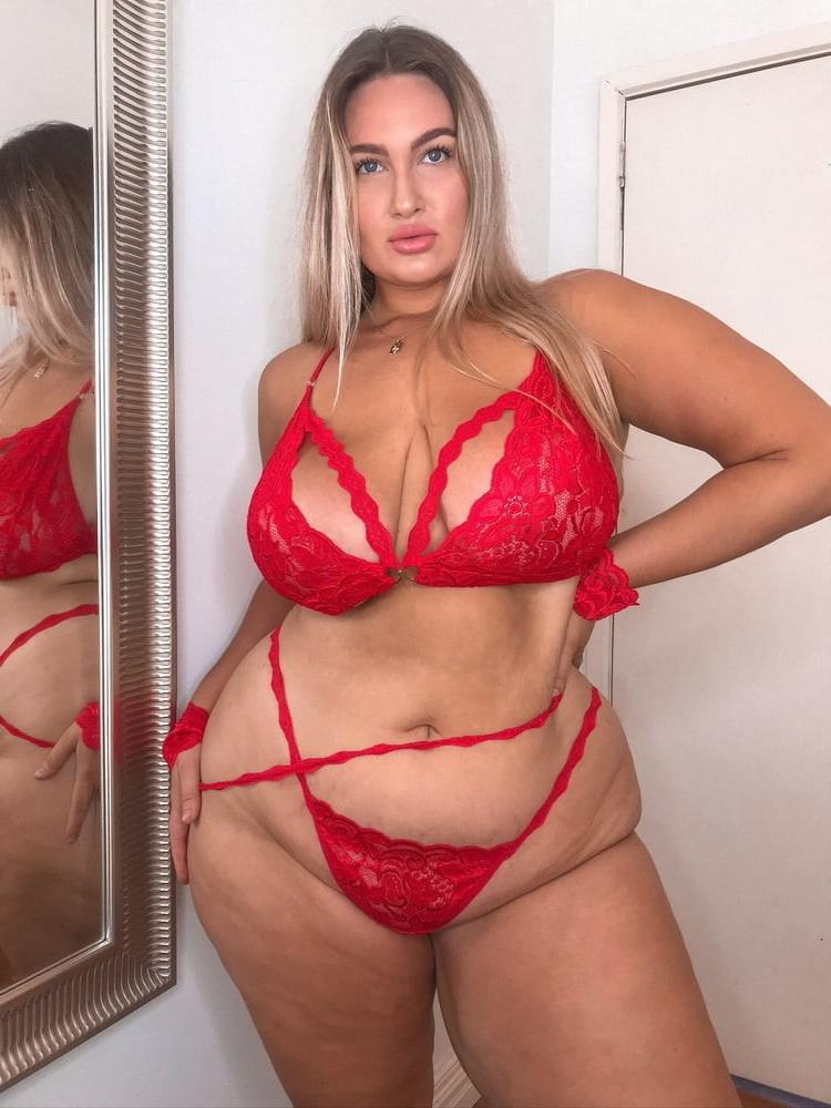 16P Bbw mix 479 (Hot red bra)