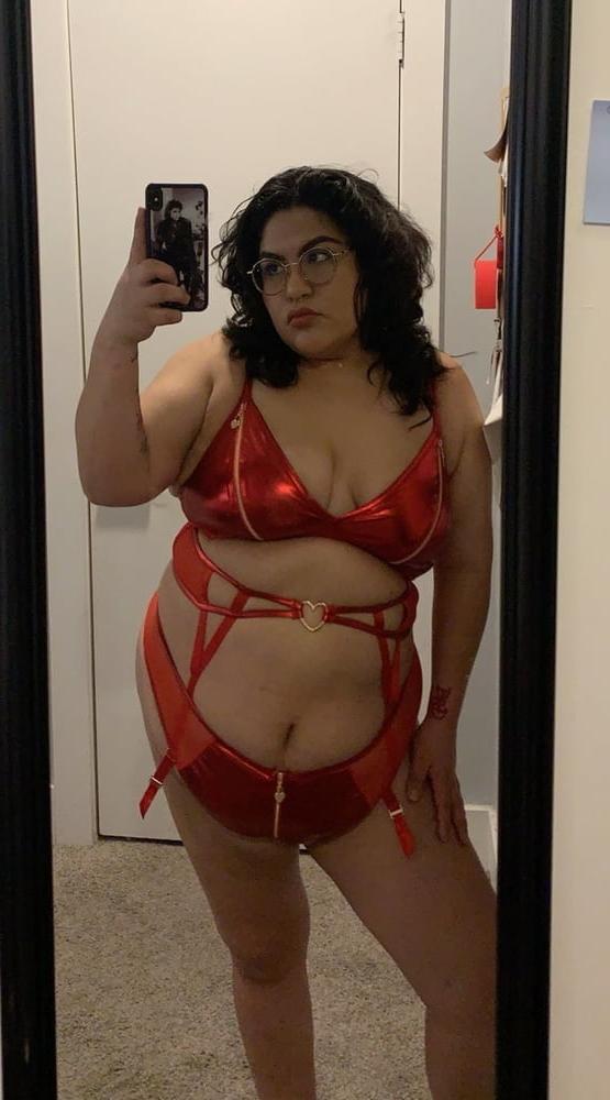16P Bbw mix 479 (Hot red bra)