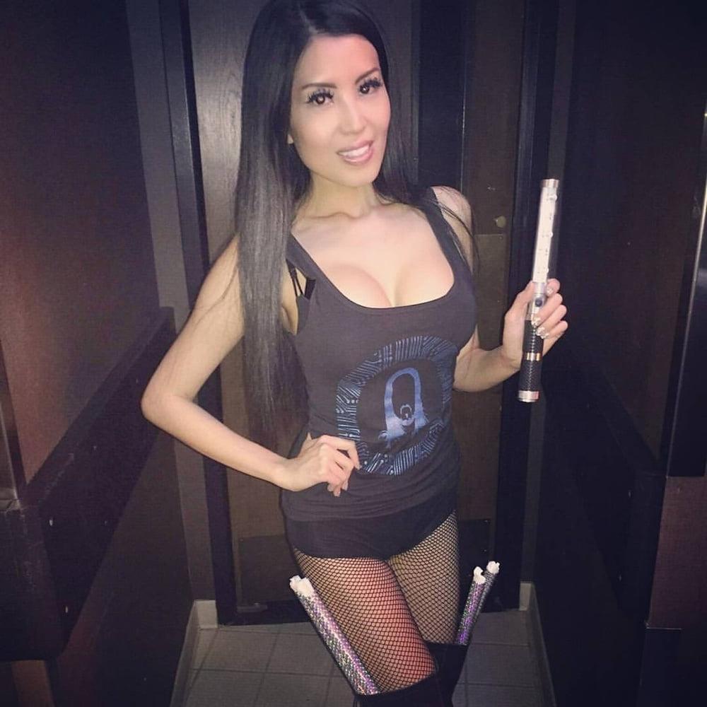 25P Adelphi University Girl And Angiee117
