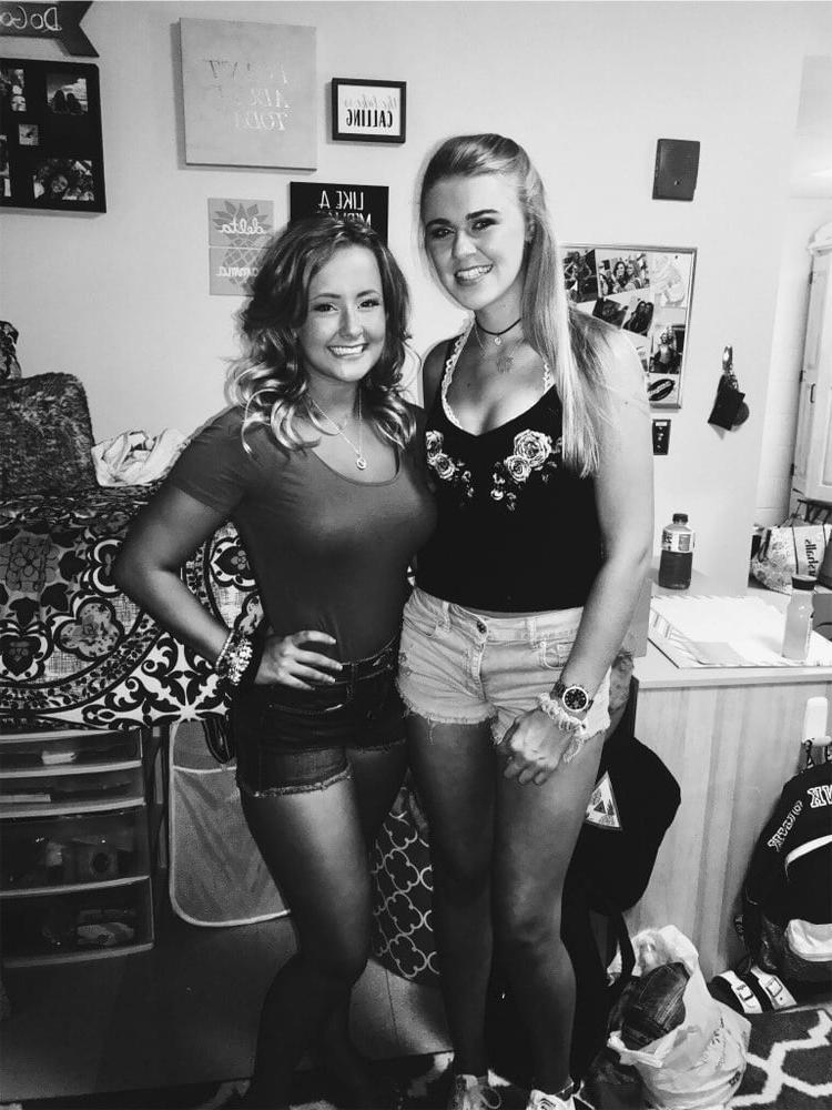 25P Adelphi University Girl And Angiee117