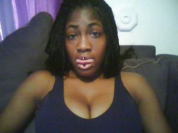 25P A Few Sexy Black Babes From SmutDates