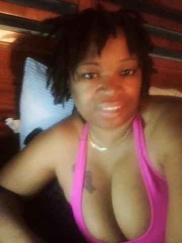 25P A Few Sexy Black Babes From SmutDates