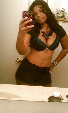 25P A Few Sexy Black Babes From SmutDates