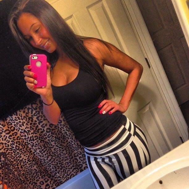 14P HOT University of Maryland School of Dentistry '22 Girl