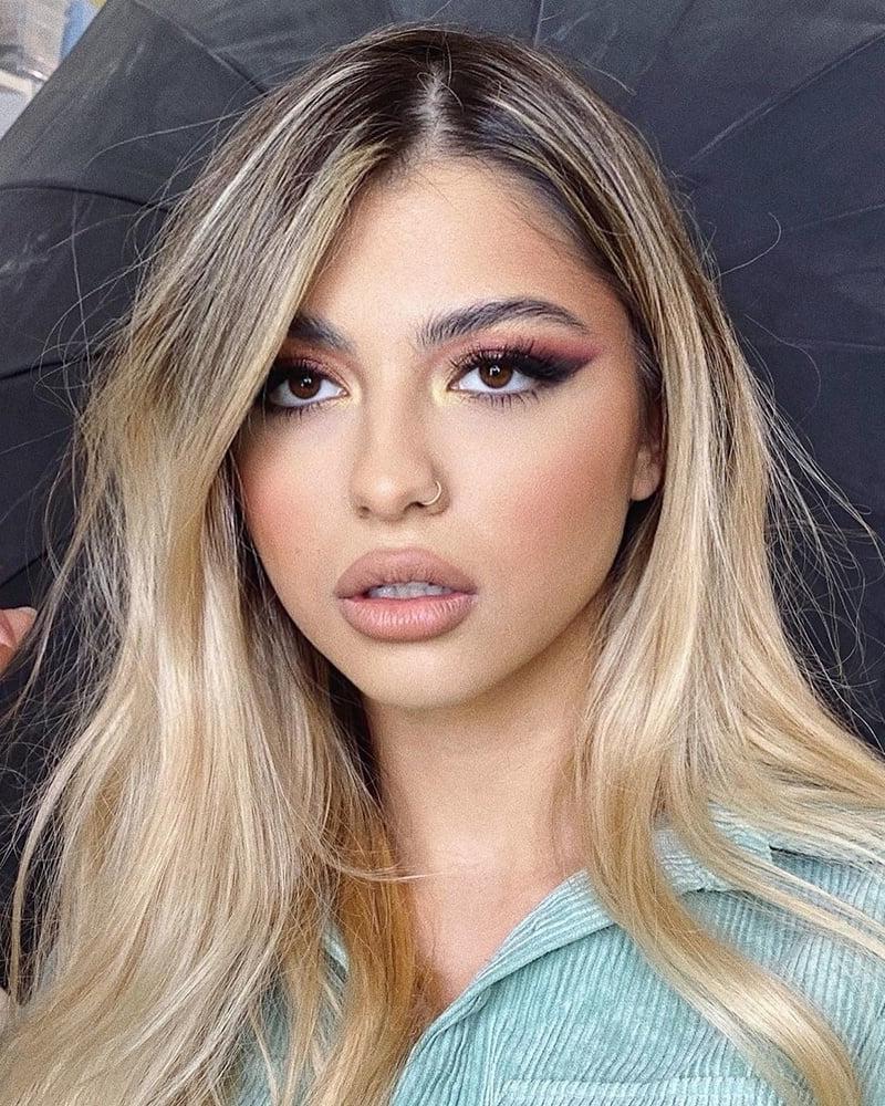 25P Makeup fetish 64
