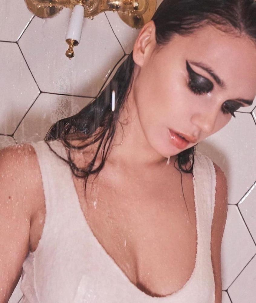 25P Makeup fetish 64